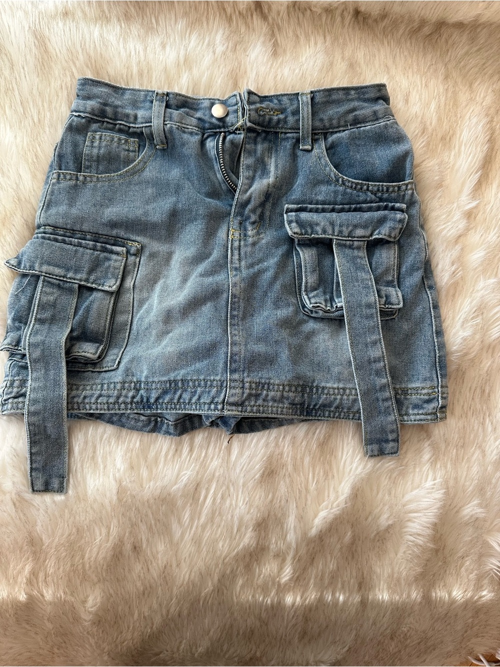 SHEIN Light Blue Denim Utility Mini Skirt